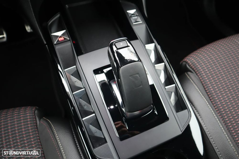 DS DS3 Crossback E-TENSE PERFORMANCE LINE - 31