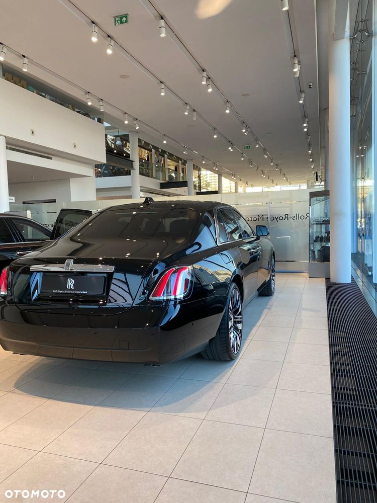 Rolls-Royce Ghost - 6