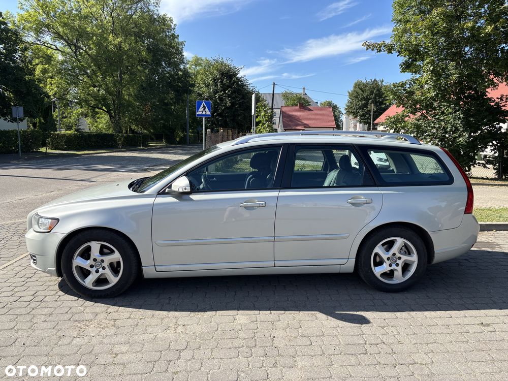 Volvo V50 - 1