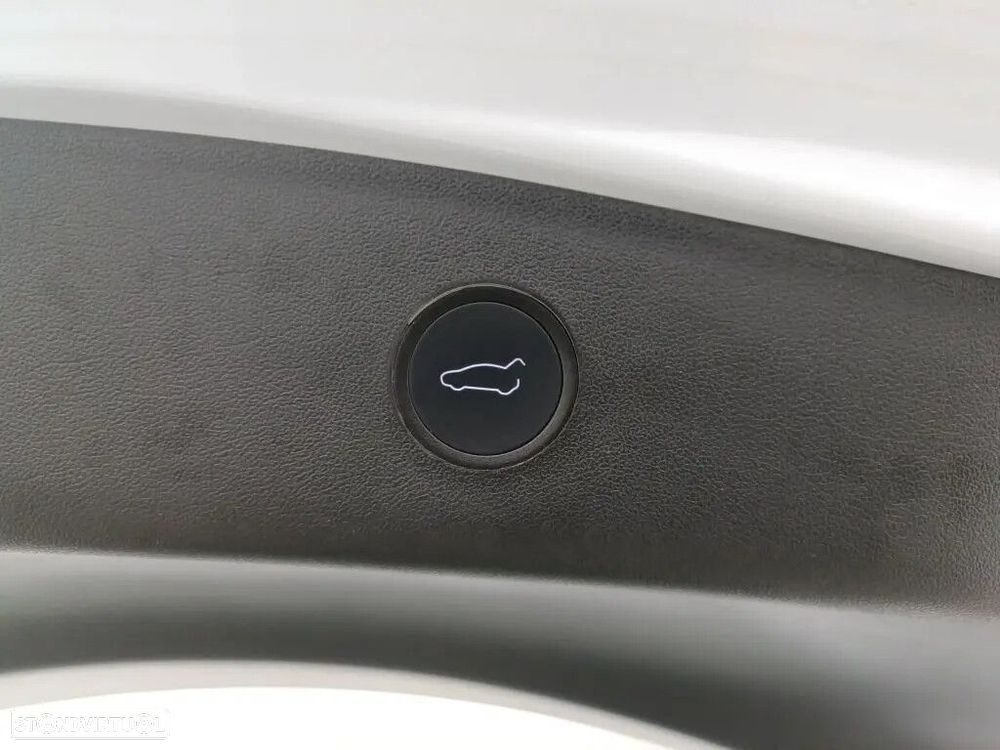 Tesla Model 3 Performance Dual Motor AWD - 18