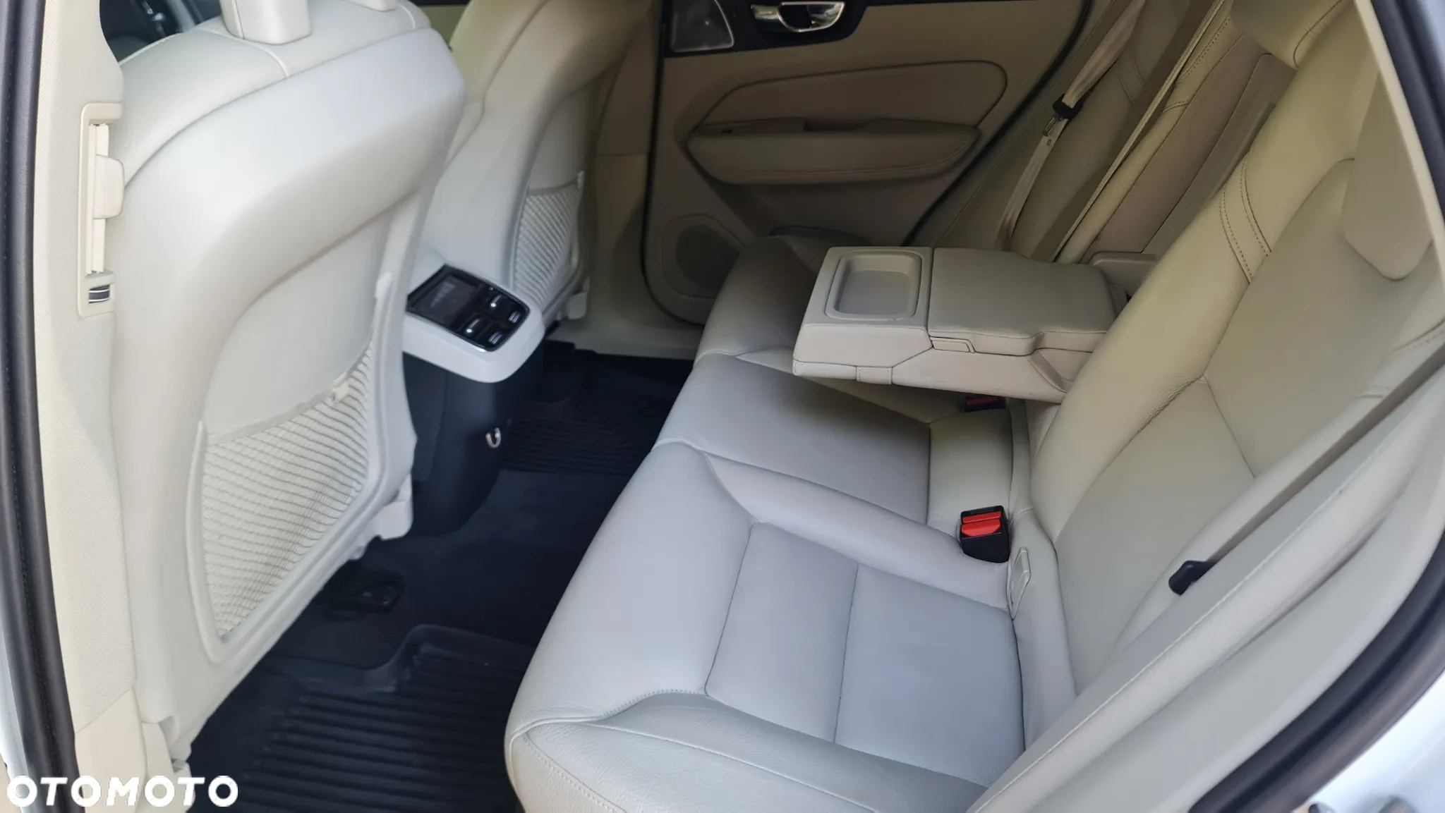 Volvo XC 60 T6 AWD Inscription - 14