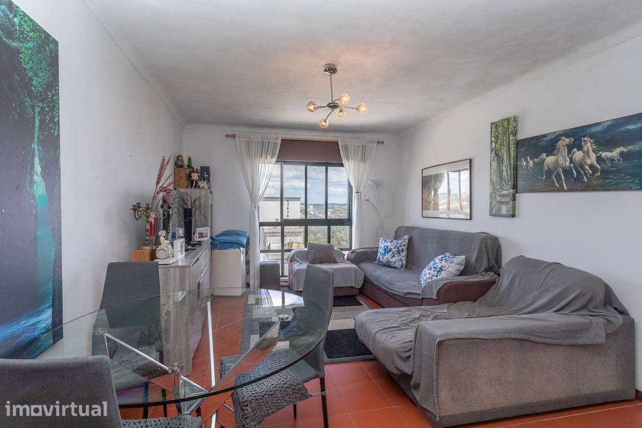Apartamento T3, situado em Algueirão - Grande imagem: 2/26