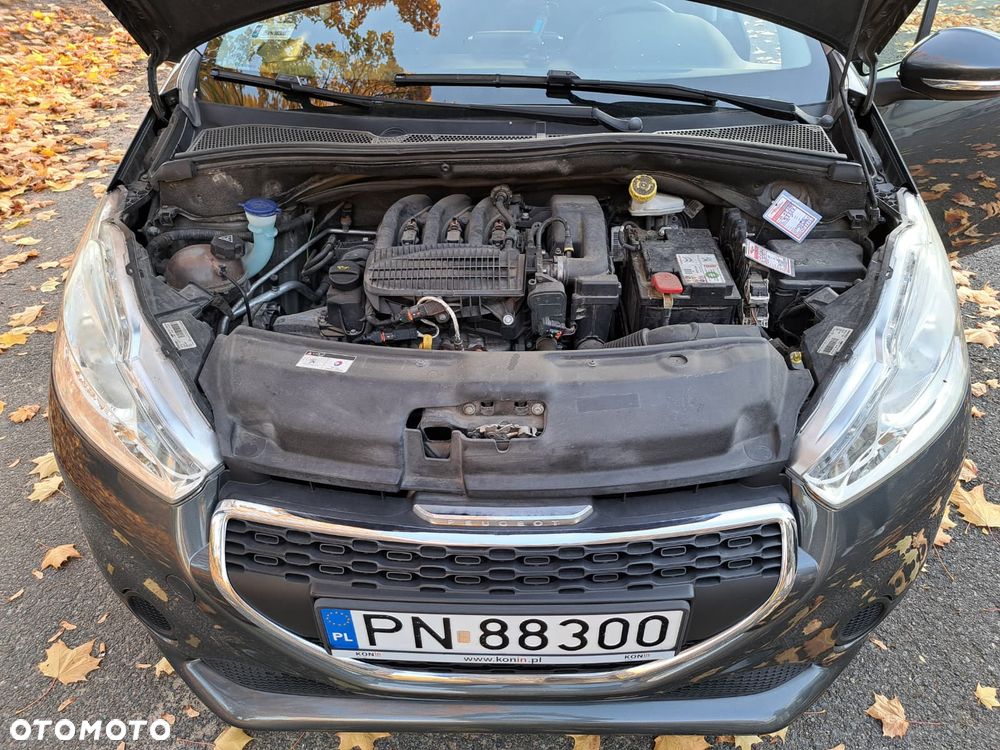 Peugeot 208 - 10