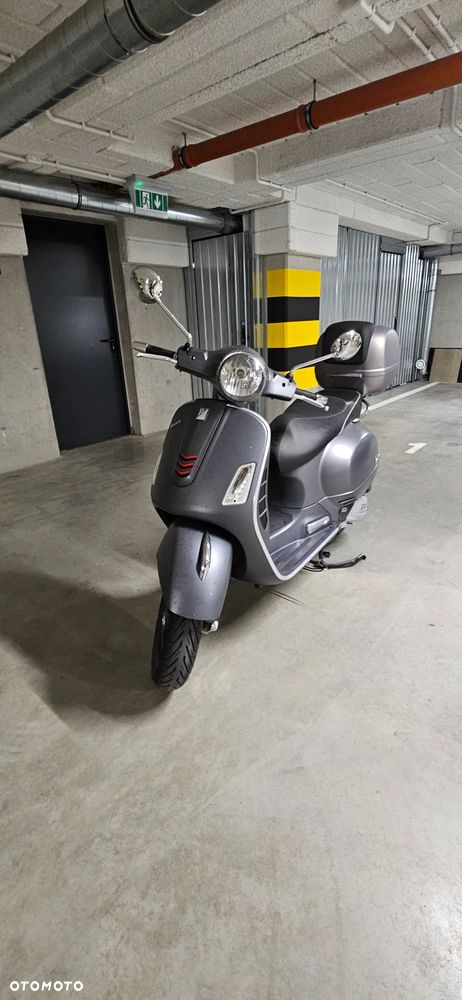 Vespa GTS - 2