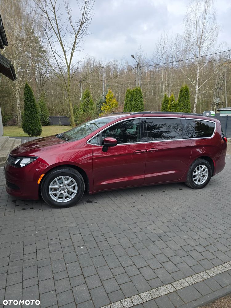 Chrysler Pacifica - 3
