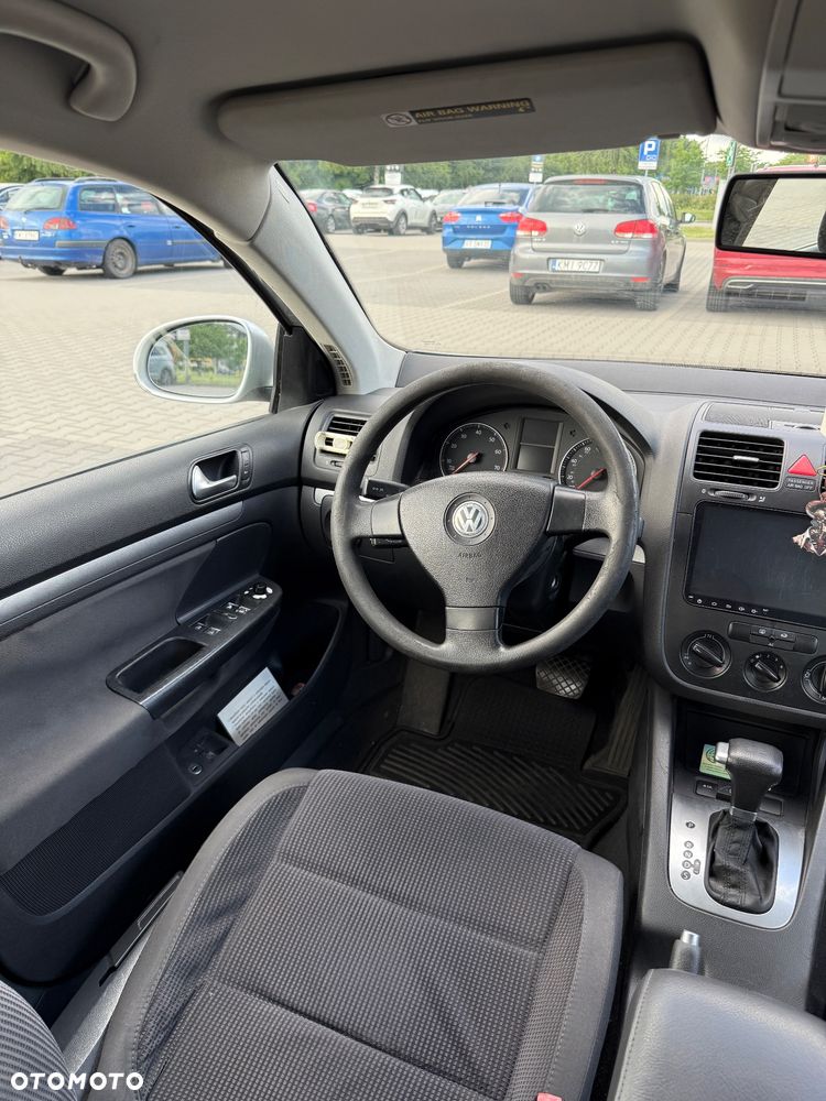 Volkswagen Jetta 2.5 - 8