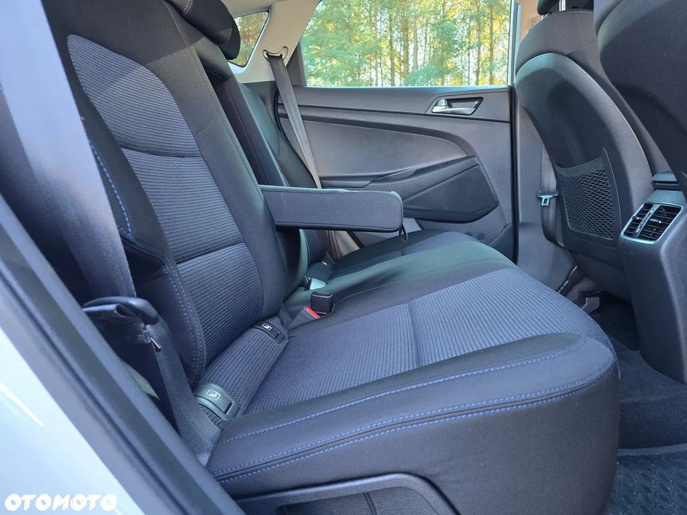 Hyundai Tucson 1.7 CRDI BlueDrive Style 2WD - 18