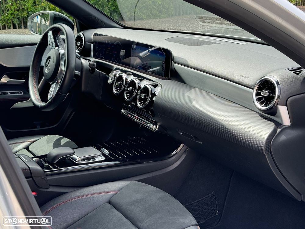 Mercedes-Benz A 200 AMG Line Aut. - 26