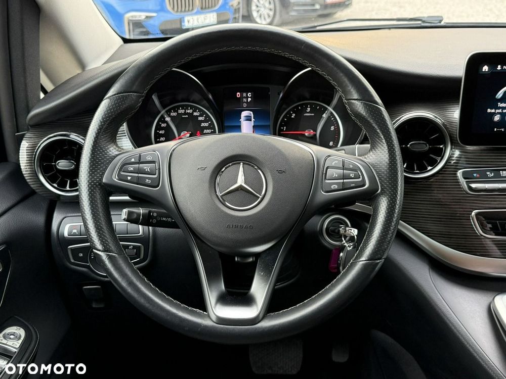 Mercedes-Benz Klasa V 250 d lang 9G-TRONIC - 30