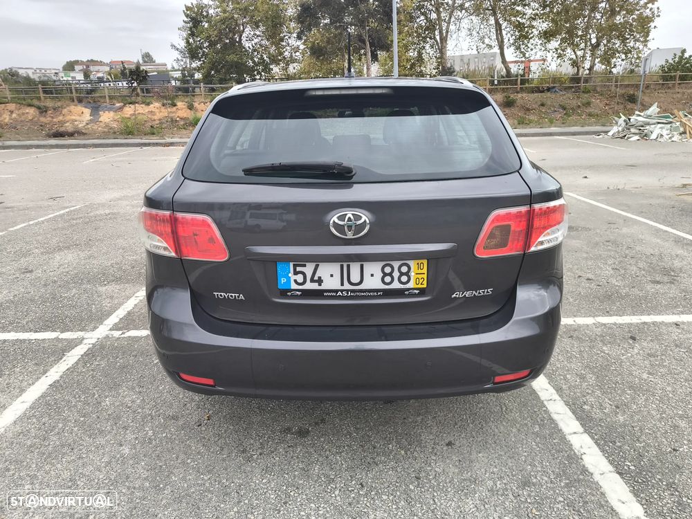 Toyota Avensis SW - 5