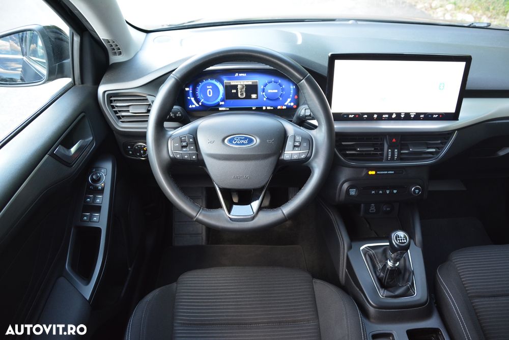 Ford Focus 1.0 EcoBoost Hybrid TITANIUM X - 2