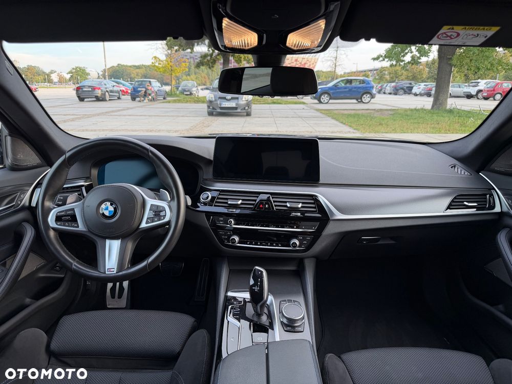 BMW Seria 5 520d xDrive MHEV M Sport sport - 5