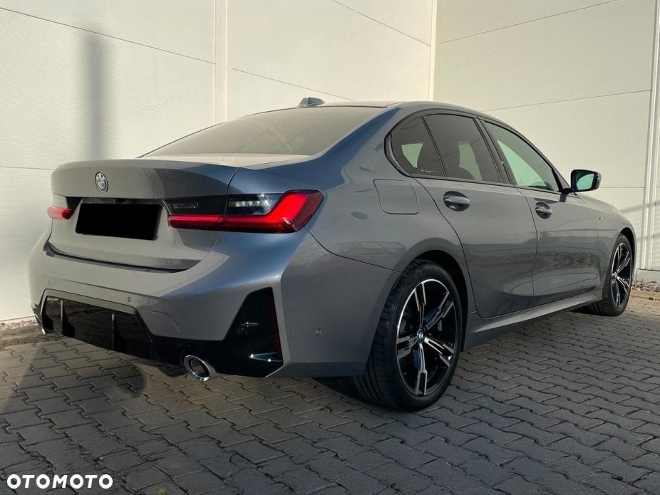 BMW Seria 3 320i xDrive M Sport - 5