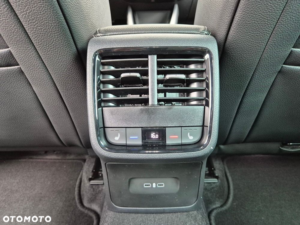 Skoda Octavia 2.0 TDI Sportline DSG - 38