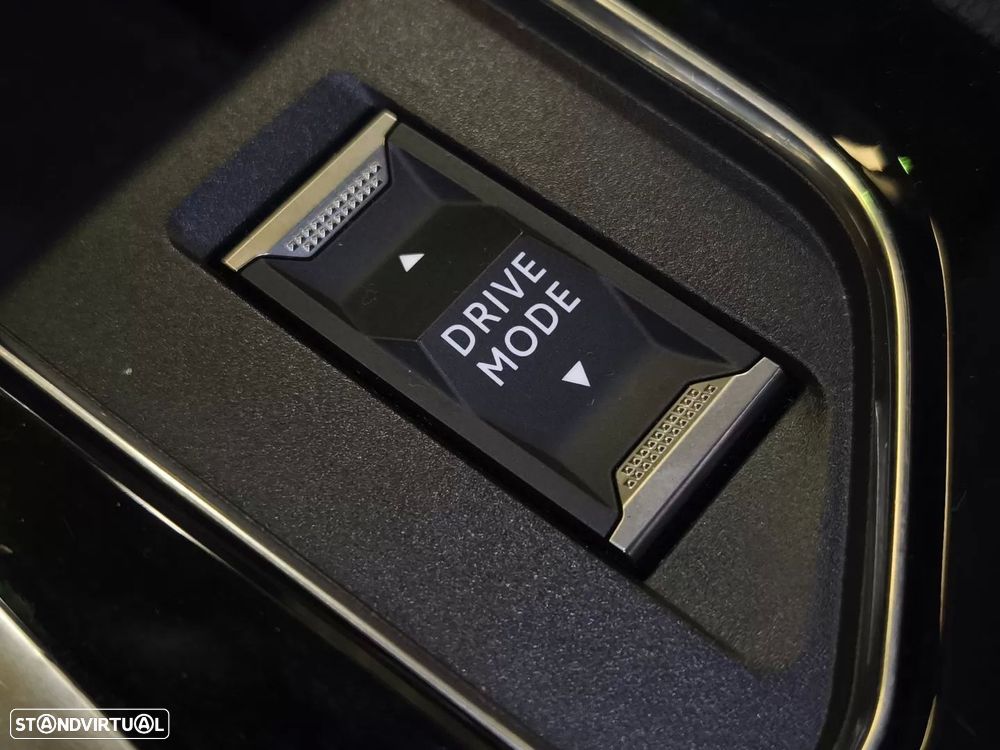 Peugeot 3008 PureTech 130 Stop & Start GPF EAT8 Allure Pack - 31