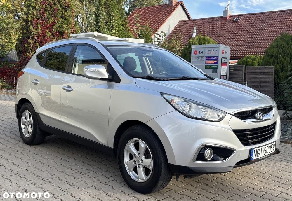 Hyundai ix35 1.7 CRDi 2WD UEFA EURO 2012 Edition - 2