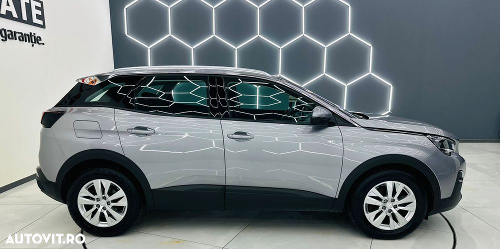 Peugeot 3008 PureTech 130 Stop & Start GPF Active - 34