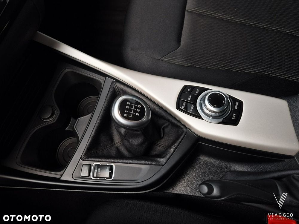 BMW Seria 1 118i Advantage - 11