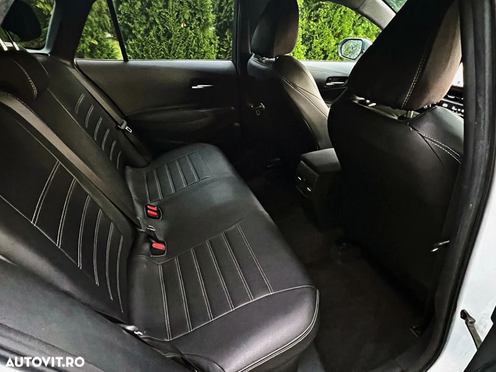 Toyota Corolla - 8
