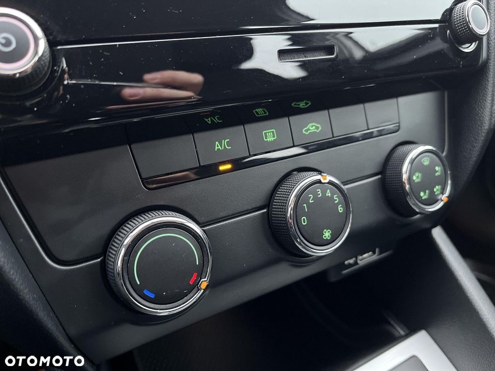 Skoda Octavia 1.6 TDI SCR Ambition - 25