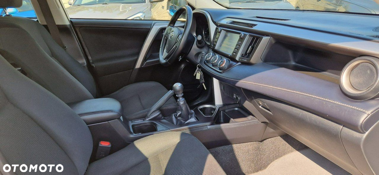 Toyota RAV4 - 17