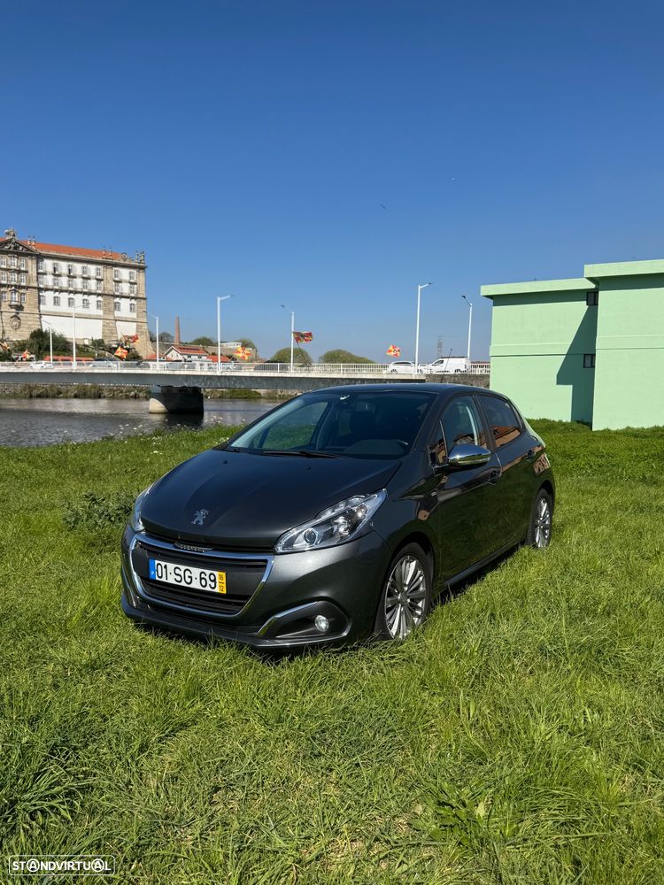 Peugeot 208 1.6 BlueHDi Style - 2