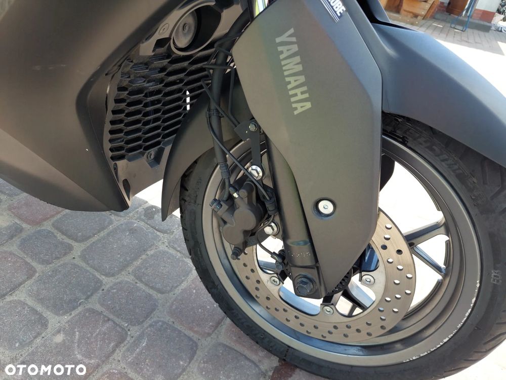 Yamaha X-max - 13