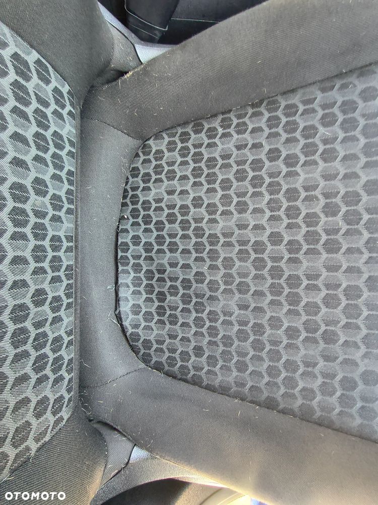 Opel Corsa 1.4 Enjoy - 8