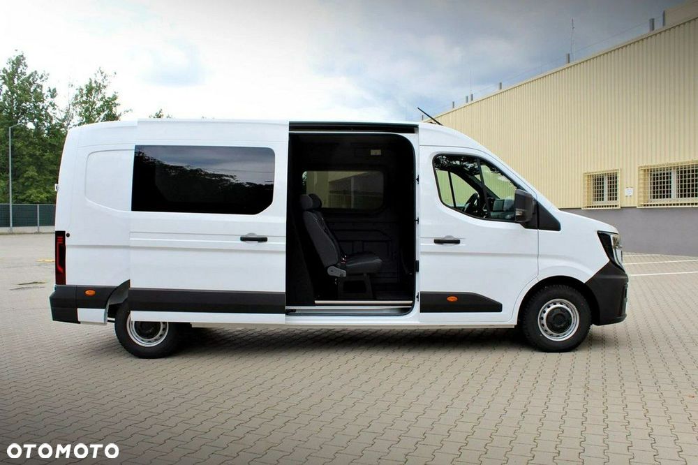Renault Master L3H2 brygadowy 7-os / zabudowa Carpol