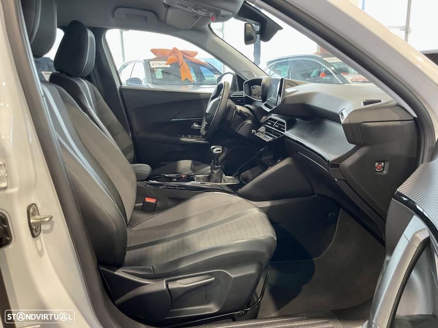 Peugeot 2008 1.2 PureTech Allure - 28