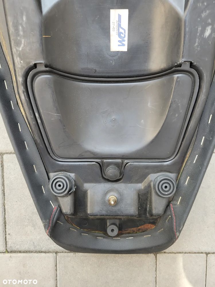 Kanapa, fotel, siedzenie Moto Guzzi Breva 750 - 19