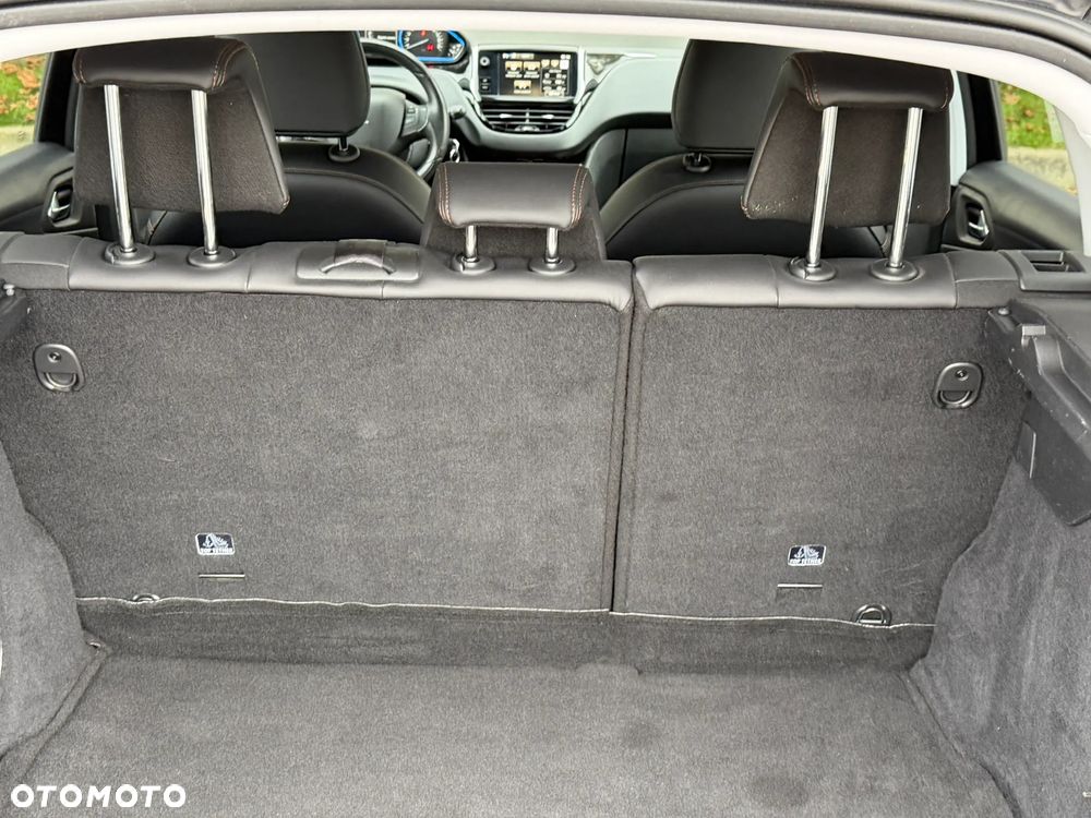 Peugeot 2008 1.2 Pure Tech Crossway S&S - 29