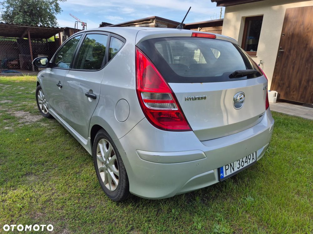 Hyundai i30 1.6 CRDi Blue Classic - 11