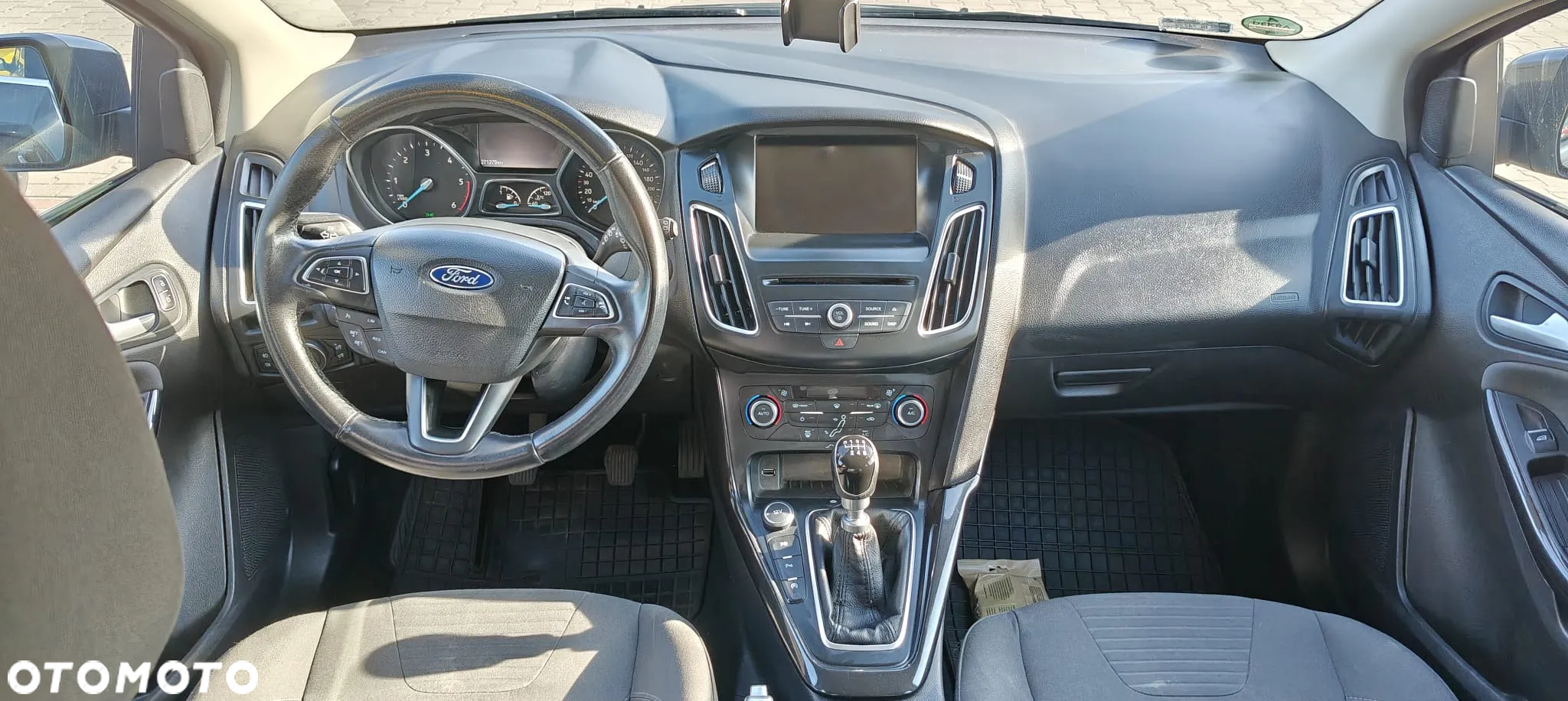 Ford Focus 2.0 TDCi Titanium ASS - 12