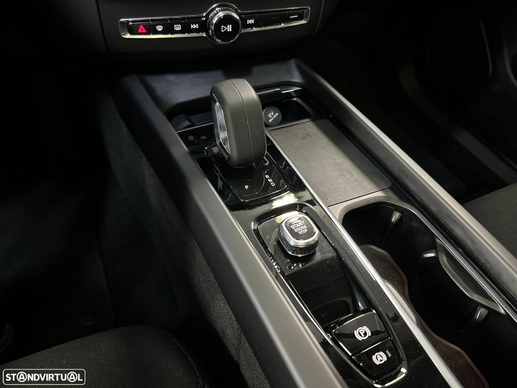 Volvo XC 60 2.0 T6 PHEV Inscription AWD - 17