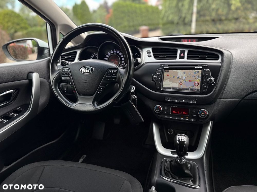 Kia Ceed 1.6 GDI Edition 7 - 18