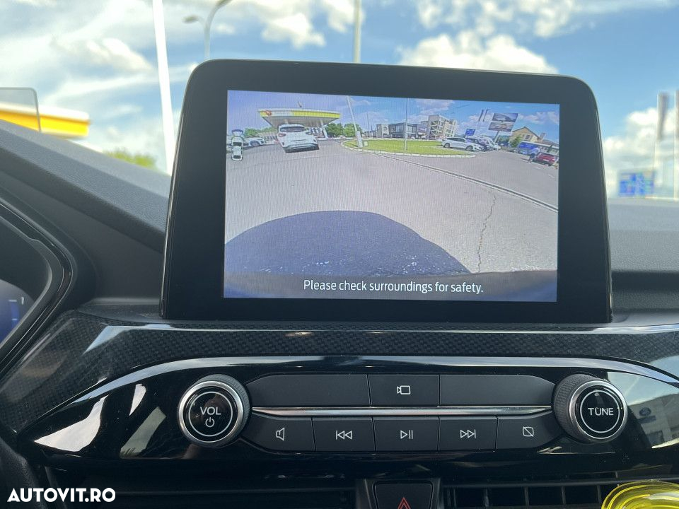 Ford Kuga - 16