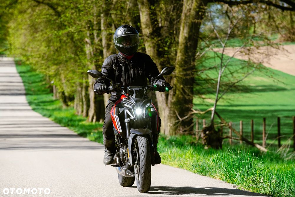 VOGE R125S - 21