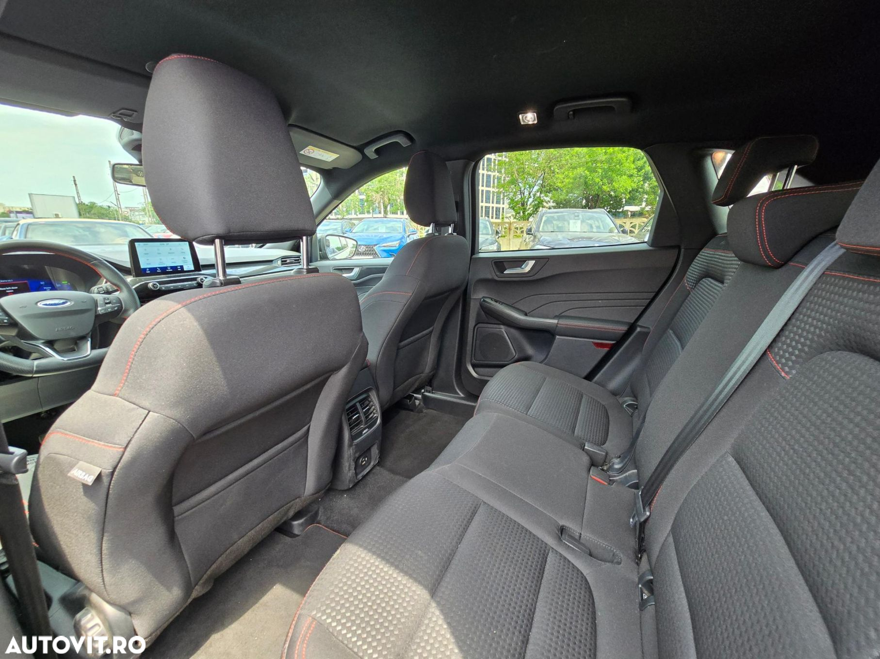 Ford Kuga 2.5 Duratec FHEV ST-LINE - 13