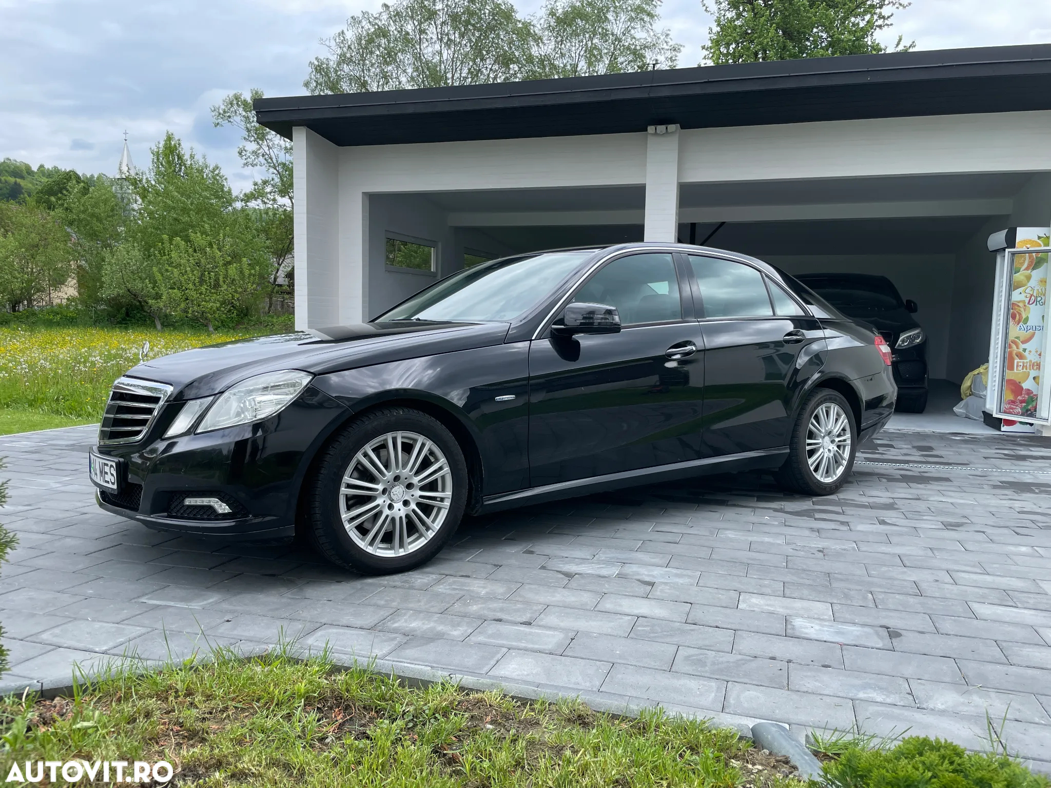 Mercedes-Benz E 350 CDI BlueEfficiency 4Matic - 2
