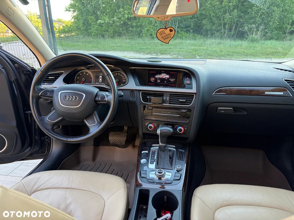 Audi A4 Limousine - 33