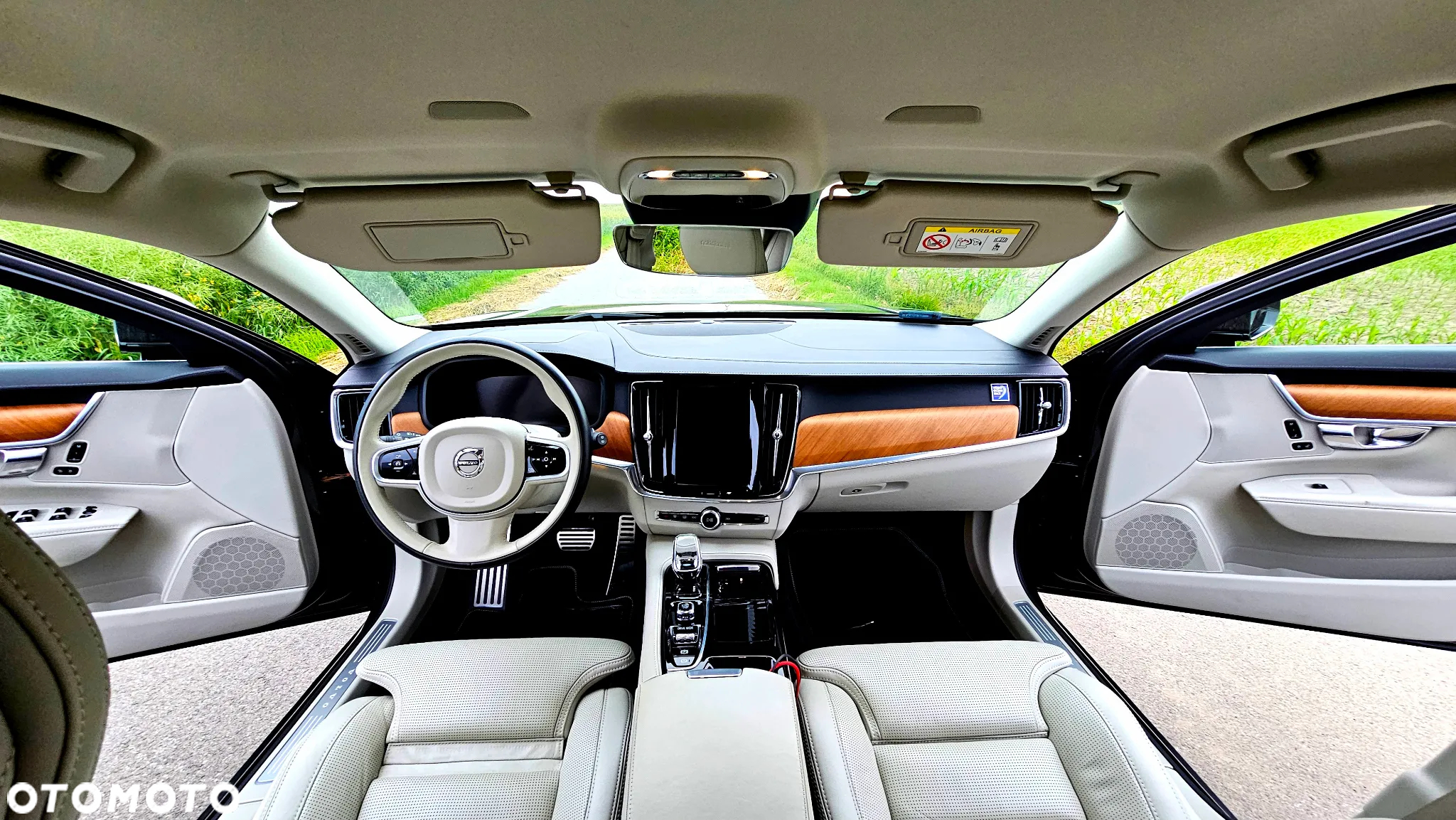 Volvo V90 T8 AWD Plug-In Hybrid Inscription - 12