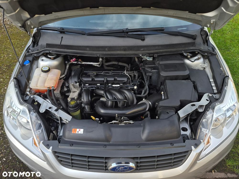 Ford Focus 1.6 16V Connection - 4