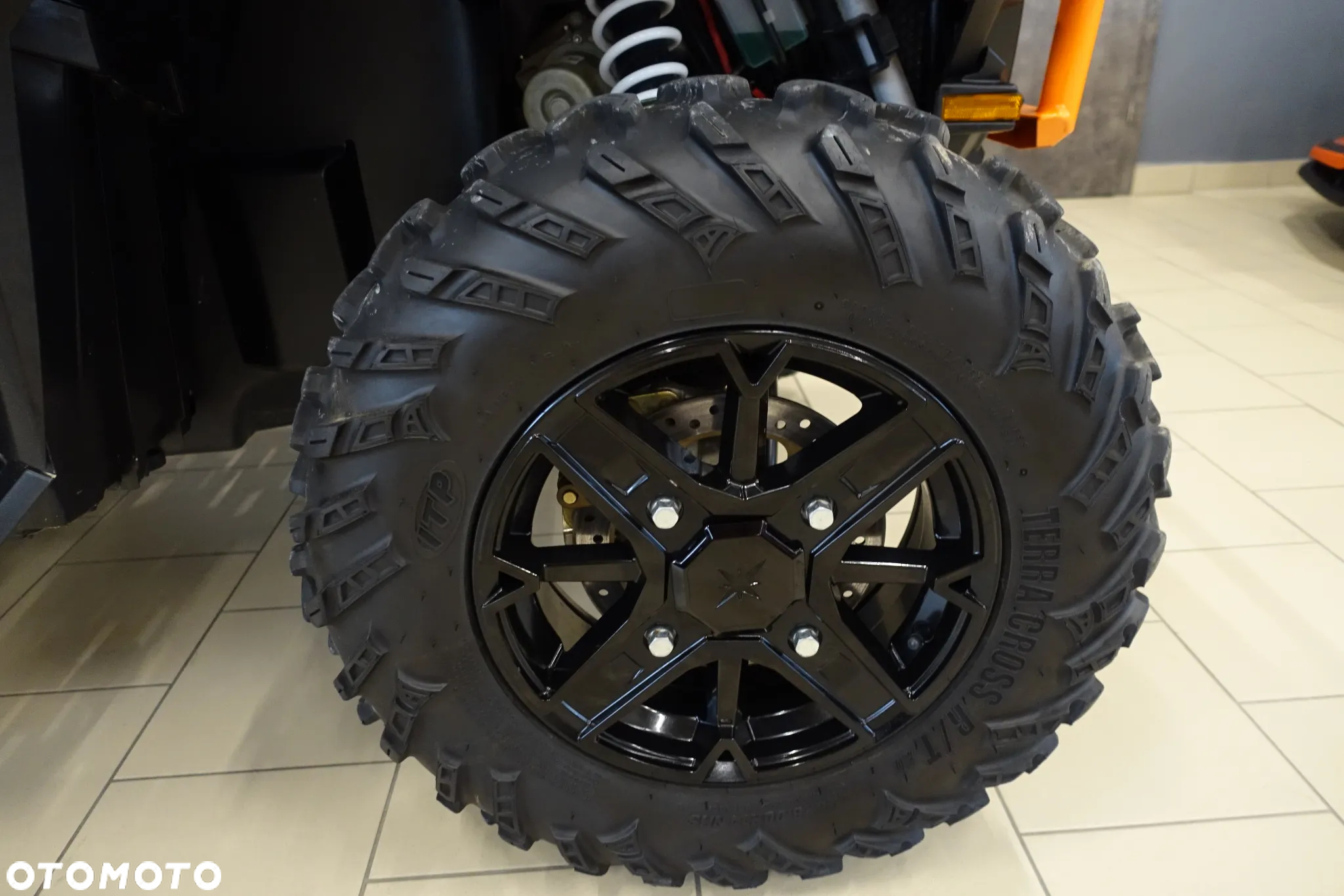 Polaris Sportsman - 12