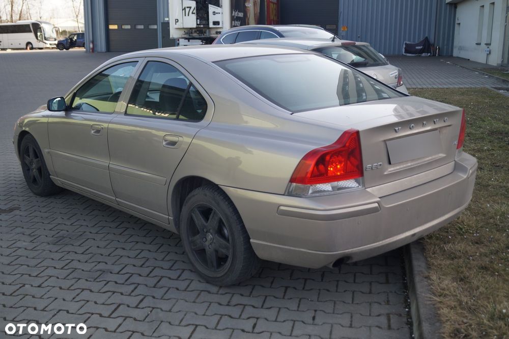 Volvo S60 - 3