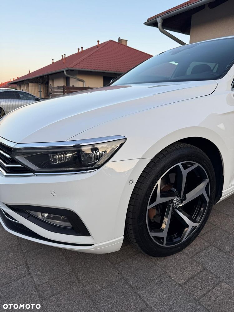 Volkswagen Passat 2.0 TDI SCR DSG 4Motion Business - 3