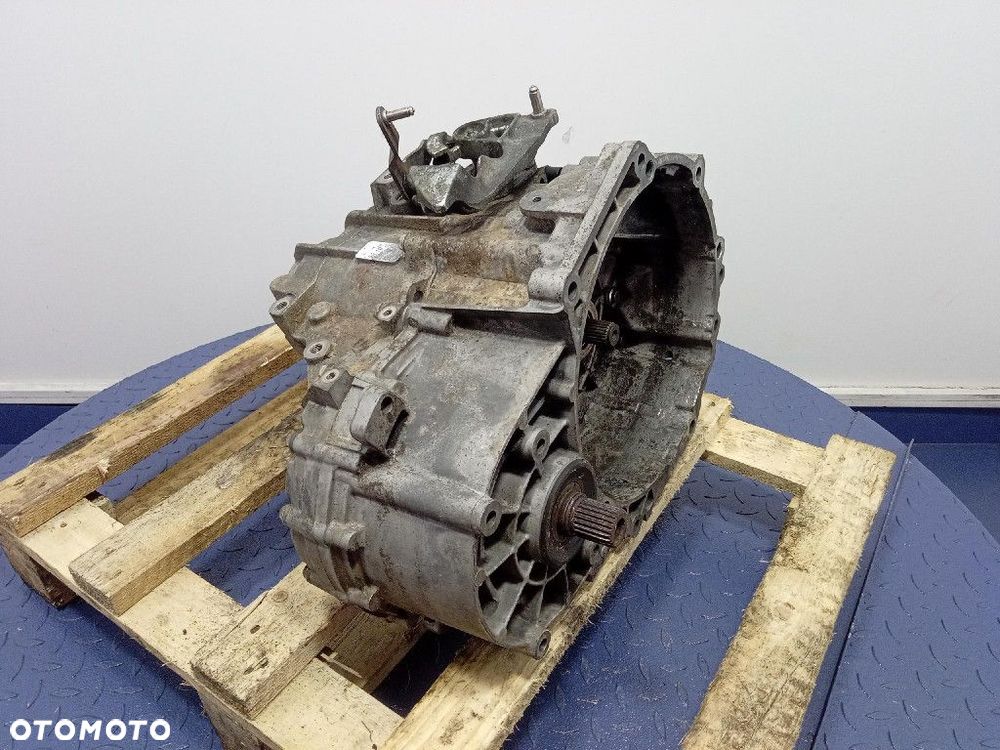 VW GOLF 5 V 03- 2.0 TDI 140KM SKRZYNIA BIEGÓW MANUALNA GRF BKD - 2