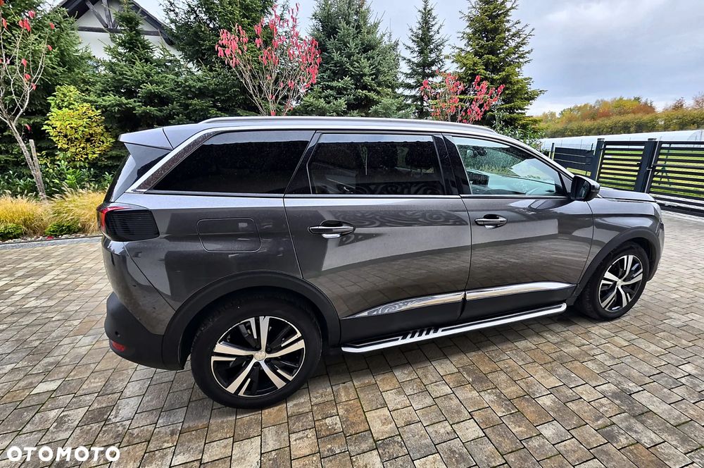 Peugeot 5008 2017 photo 2