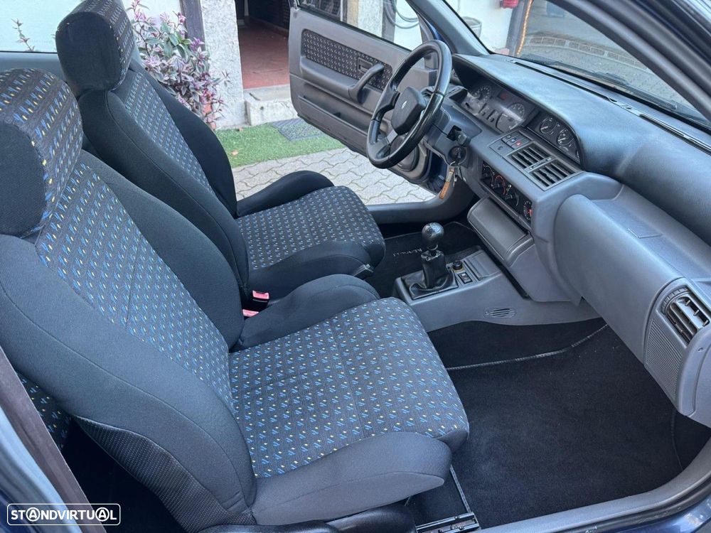 Renault Clio 1.8 16V - 15