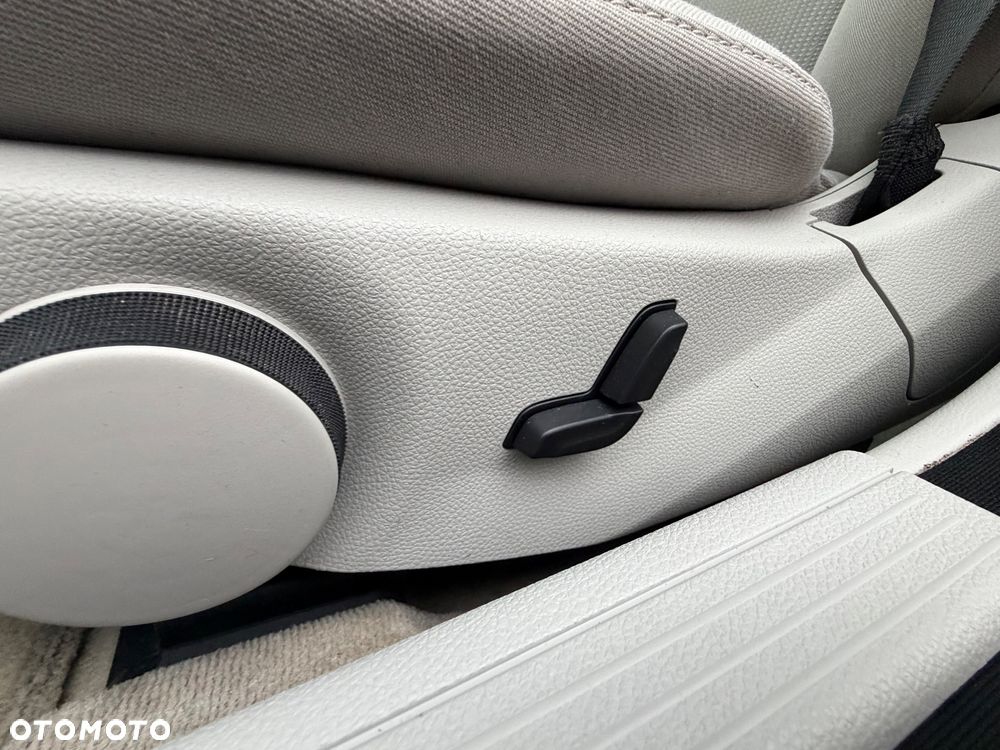 Mercedes-Benz Klasa C - 24